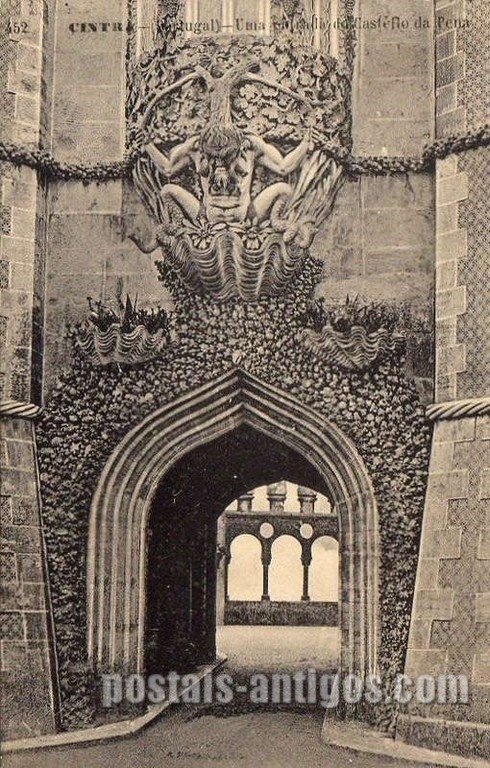 Bilhete postal ilustrado de  uma entrada do Castelo da Pena, Sintra | Portugal em postais antigos 