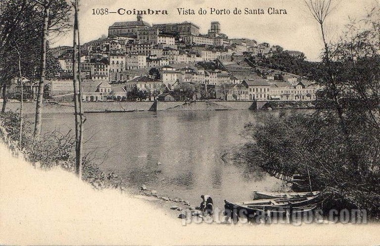 Postal antigo de Coimbra, Portugal: Vista do porto de Santa Clara.