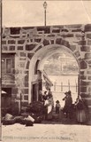 Bilhete postal ilustrado do Interior​ d'um arco de Ribeira, Porto | Portugal em postais antigos