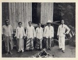 Grupo de representantes da Colónia de Timor, Exposição Colonial Portuguesa, 1934, Porto | Portugal em postais antigos 