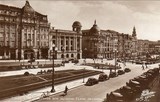 Postal antigo de Porto, Portugal: Avenida dos Aliados, lado Oriental | Portugal em postais antigos
