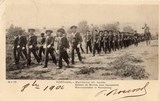 Bilhete postal ilustrado de Marinheiros em marcha | Portugal em postais antigos 