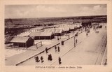 Bilhete postal ilustrado de Póvoa de Varzim: Avenida de Banhos, Toldes | Portugal em postais antigos
